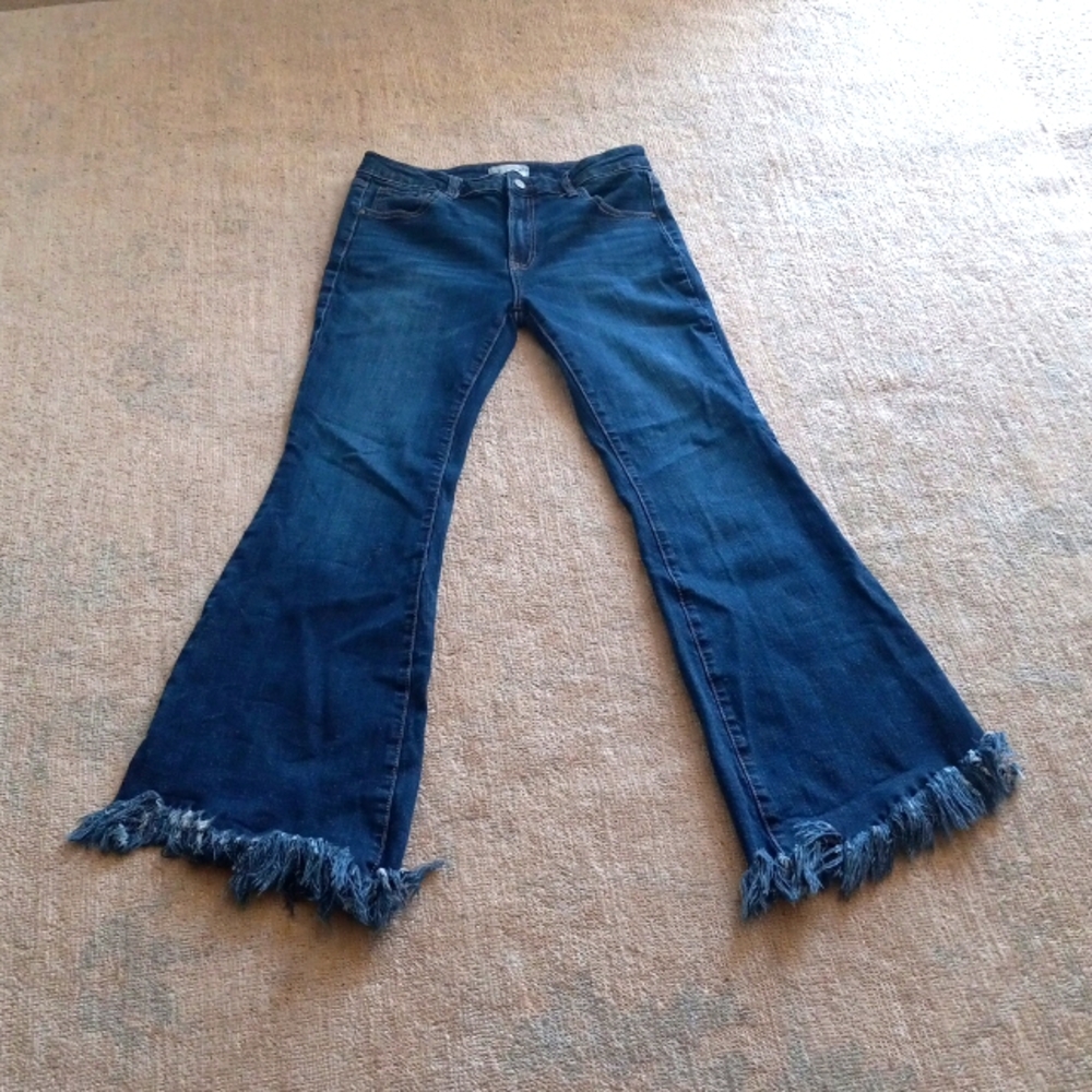 Tricot Frayed Hem flare jeans Size 13/21